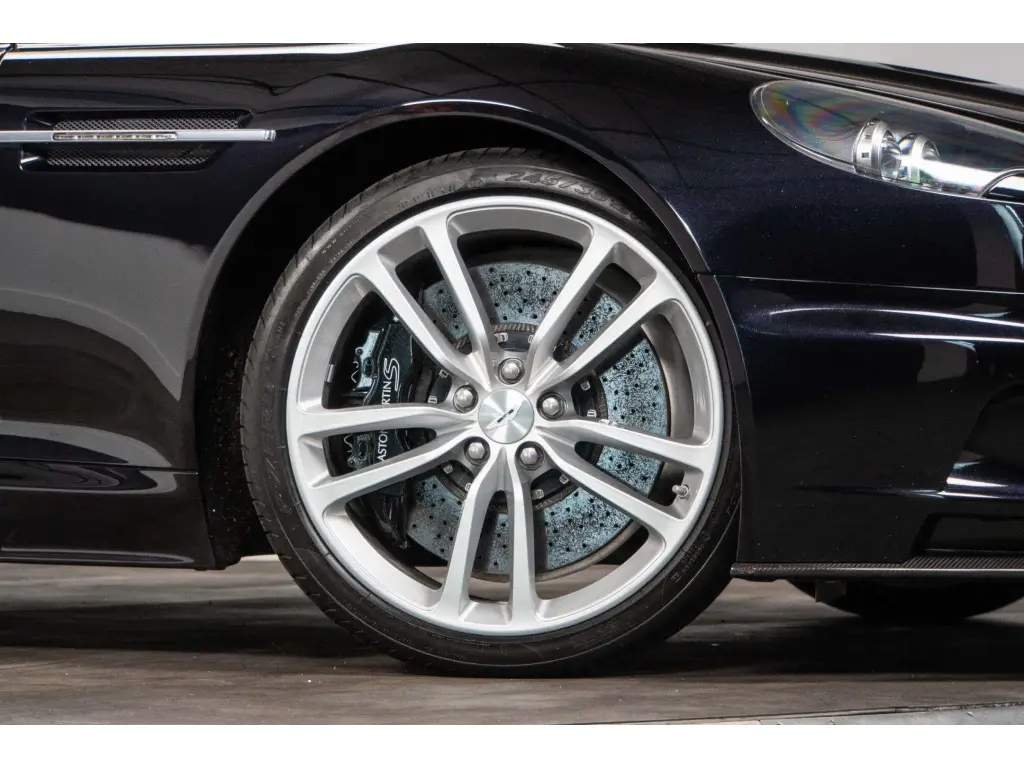 2012 DBS V12 Coupe thumbnail vehicle image 3