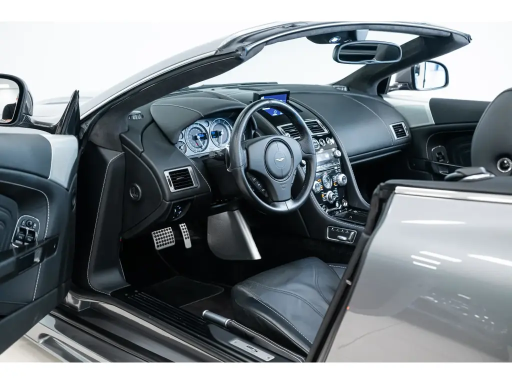 2008 DBS V12 Volante thumbnail vehicle image 2
