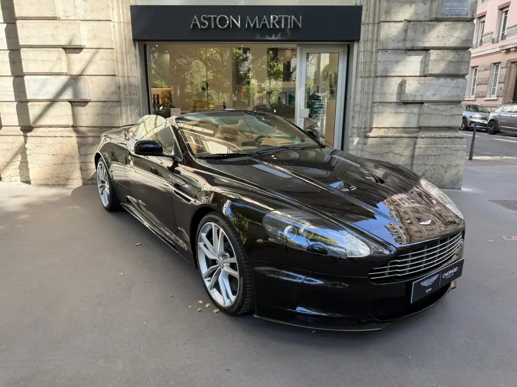 2011 DBS V12 Volante main vehicle image
