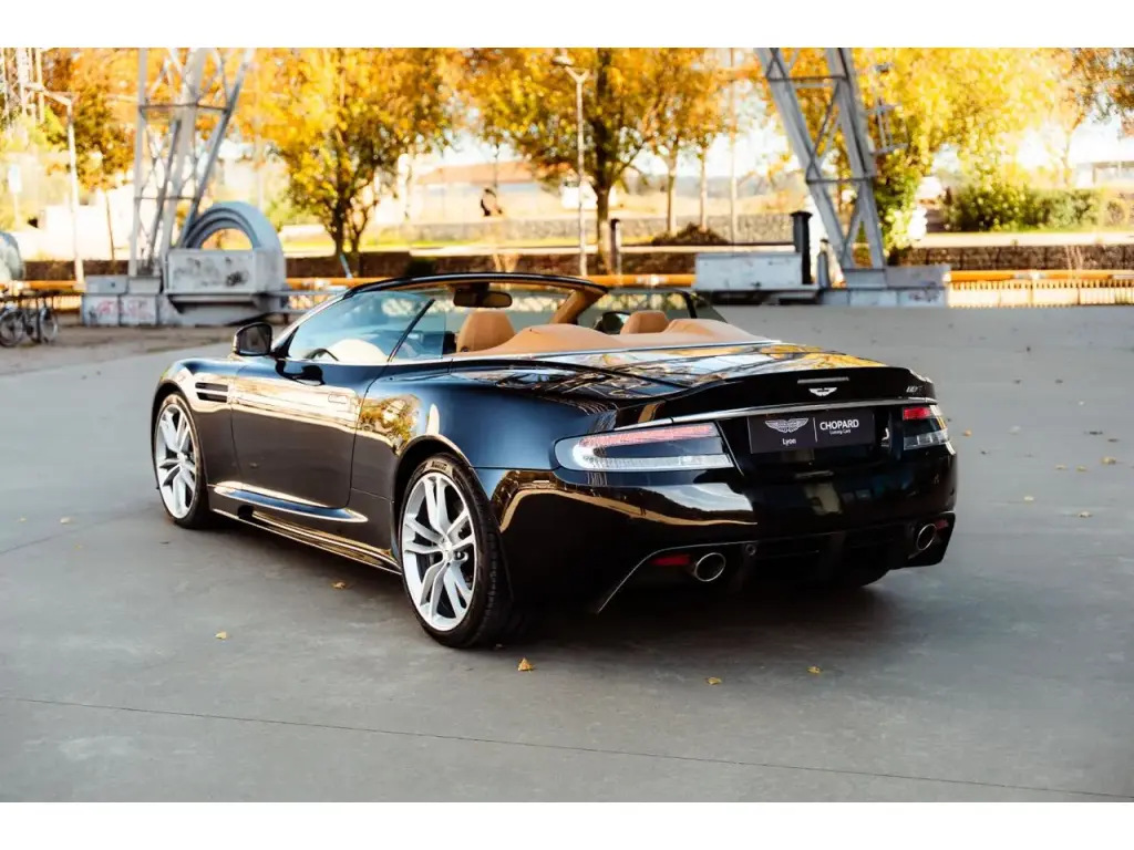 2011 DBS V12 Volante thumbnail vehicle image 1