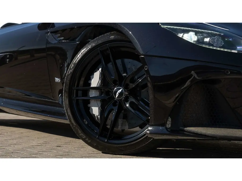2022 DBS Volante thumbnail vehicle image 3