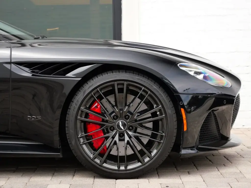 2023 DBS Volante thumbnail vehicle image 3