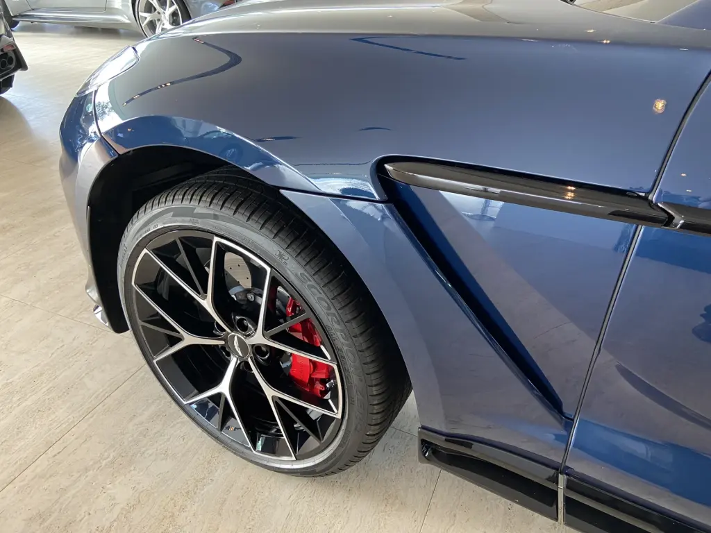 Aston Martin DBX 707 SUV 4.0 - 2023 - Joinsteer - #9