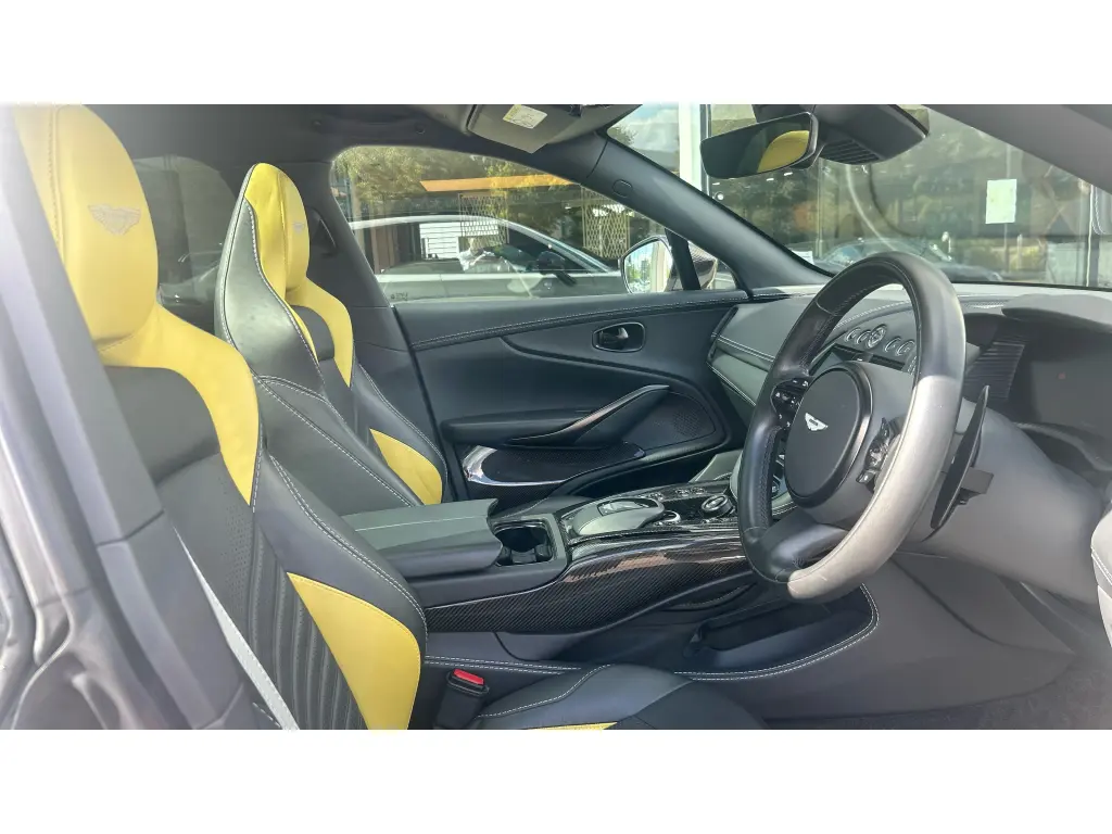 2023 DBX 707 SUV thumbnail vehicle image 2