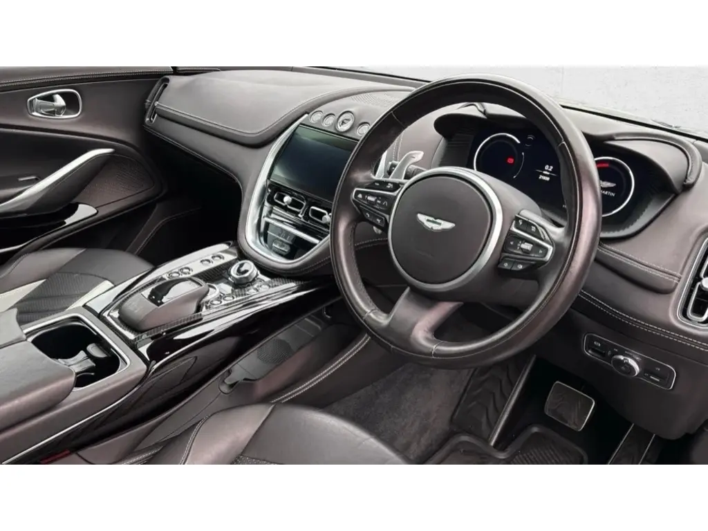 2023 DBX 707 SUV thumbnail vehicle image 2