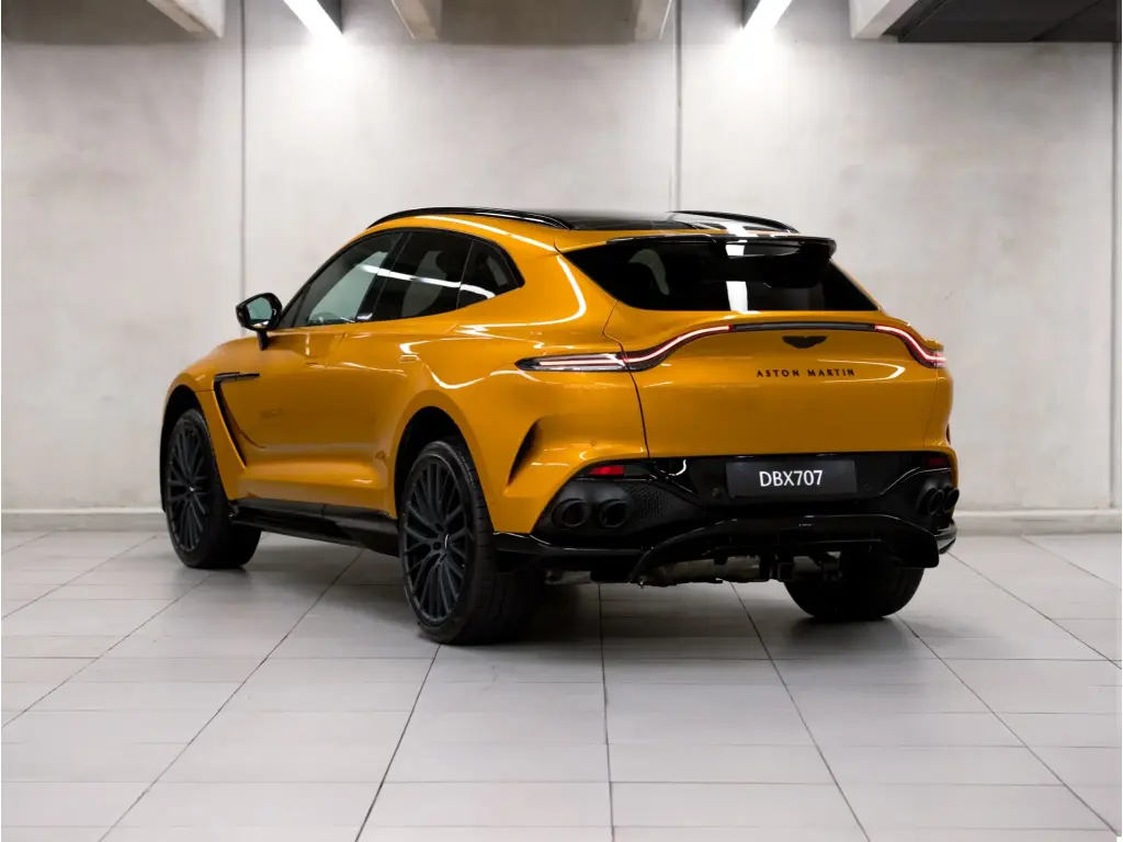 2023 DBX 707 SUV thumbnail vehicle image 1