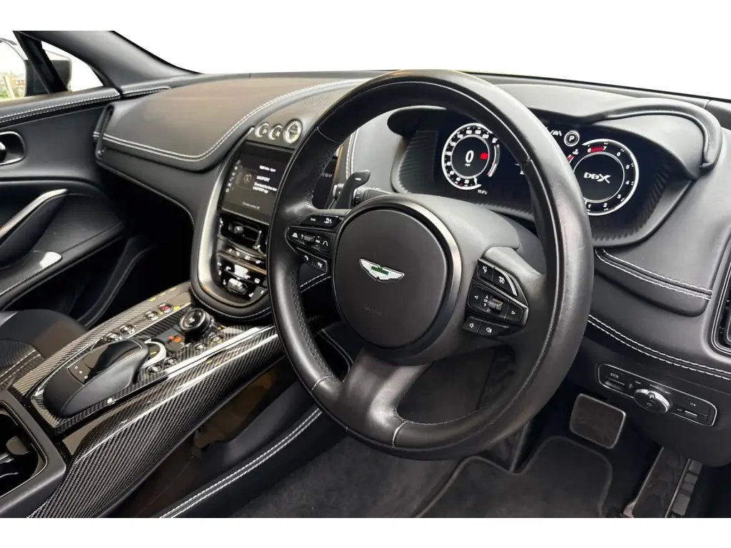 2023 DBX 707 SUV thumbnail vehicle image 2