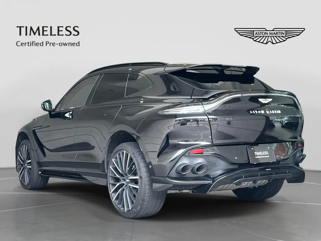 2023 DBX 707 SUV thumbnail vehicle image 1
