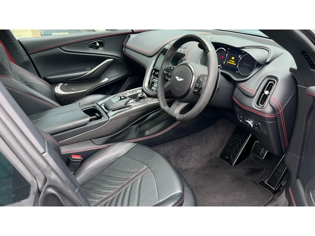 2023 DBX 707 SUV thumbnail vehicle image 2