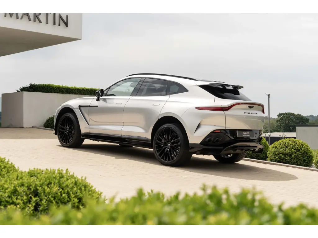 2023 DBX 707 SUV thumbnail vehicle image 1