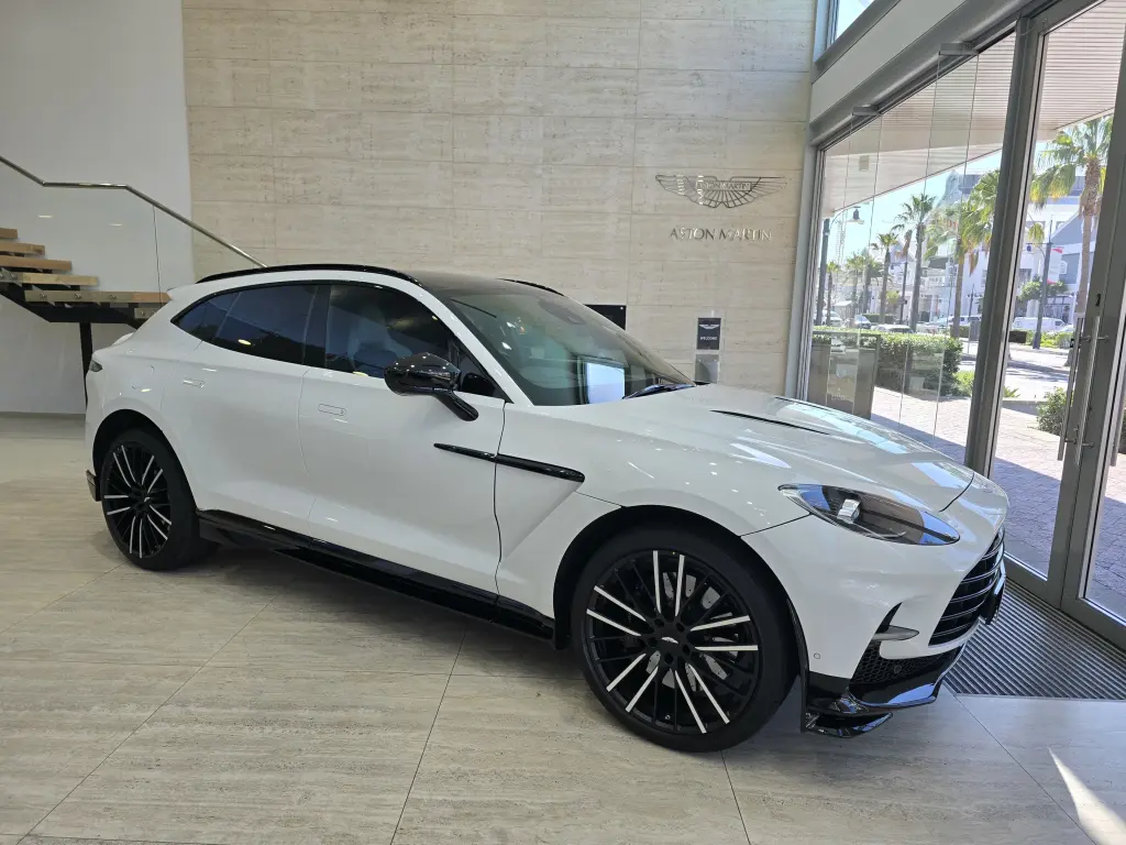 2023 DBX 707 SUV main vehicle image