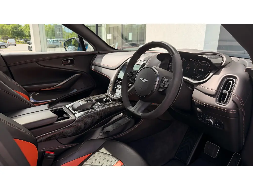 2023 DBX 707 SUV thumbnail vehicle image 2