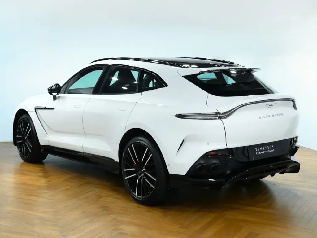 2023 DBX 707 SUV thumbnail vehicle image 1