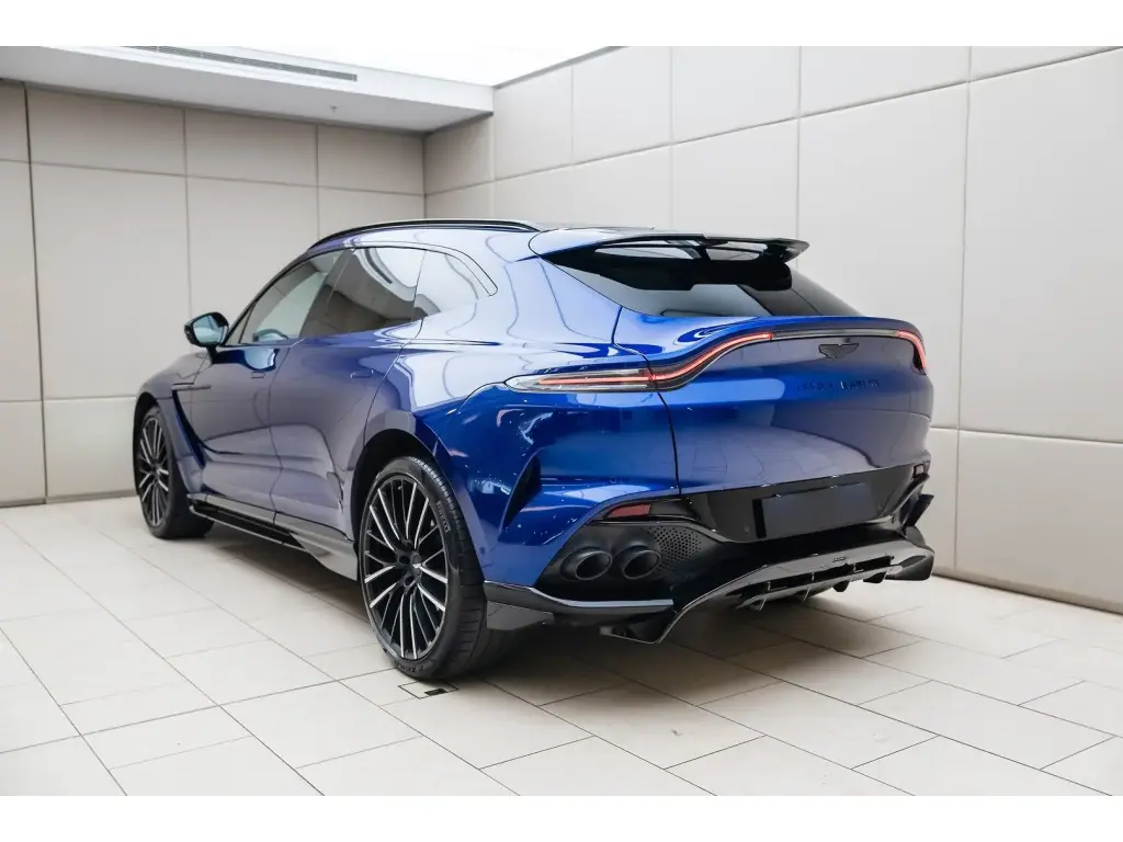 2023 DBX 707 SUV thumbnail vehicle image 1