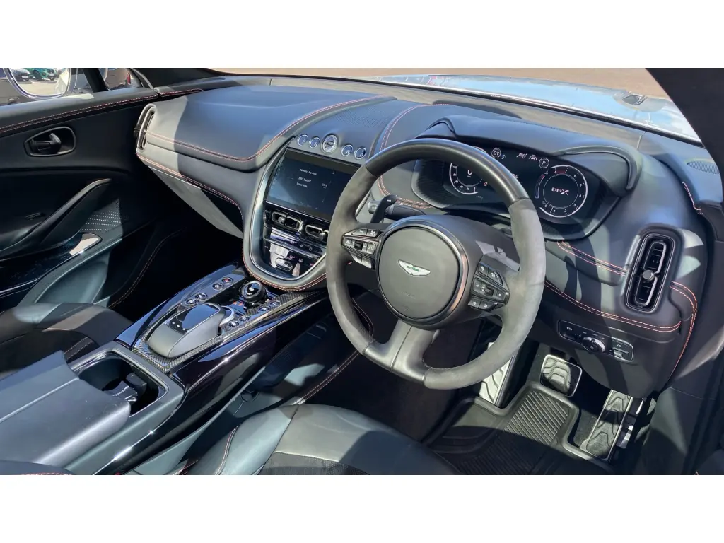 2023 DBX 707 SUV thumbnail vehicle image 2