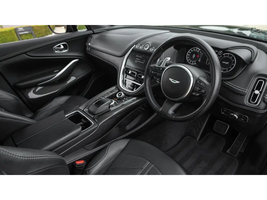 2023 DBX 707 SUV thumbnail vehicle image 2