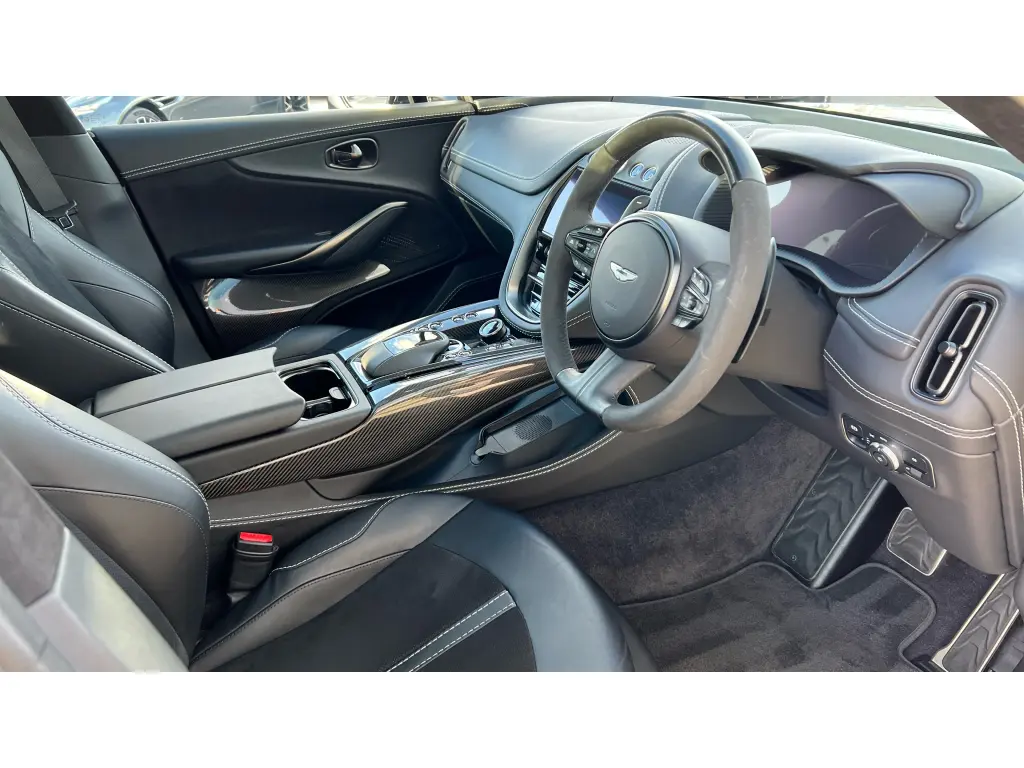 2023 DBX 707 SUV thumbnail vehicle image 2