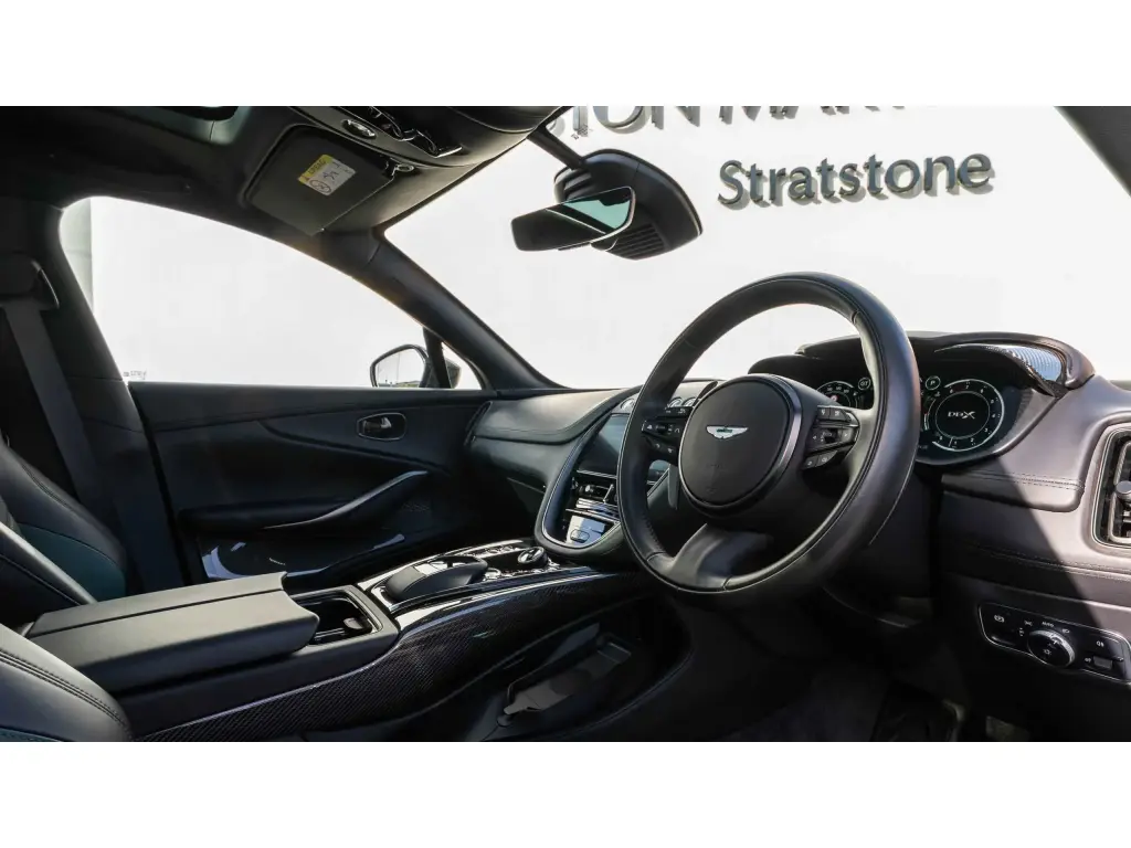 2023 DBX 707 SUV thumbnail vehicle image 2