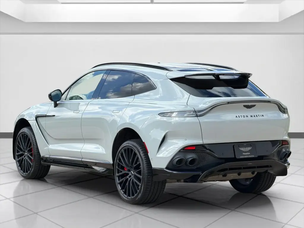2023 DBX 707 SUV thumbnail vehicle image 1