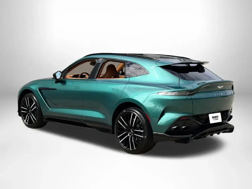 2023 DBX 707 SUV thumbnail vehicle image 1