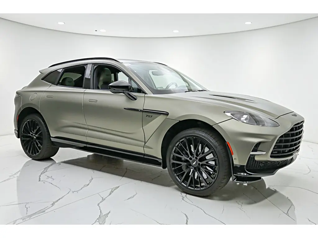 2023 DBX 707 SUV main vehicle image