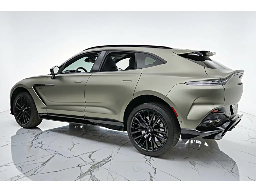 2023 DBX 707 SUV thumbnail vehicle image 1