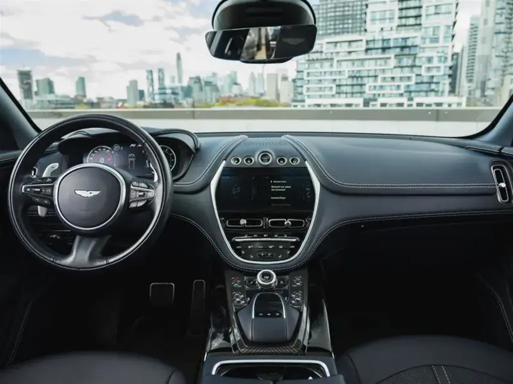 2023 DBX 707 SUV thumbnail vehicle image 2