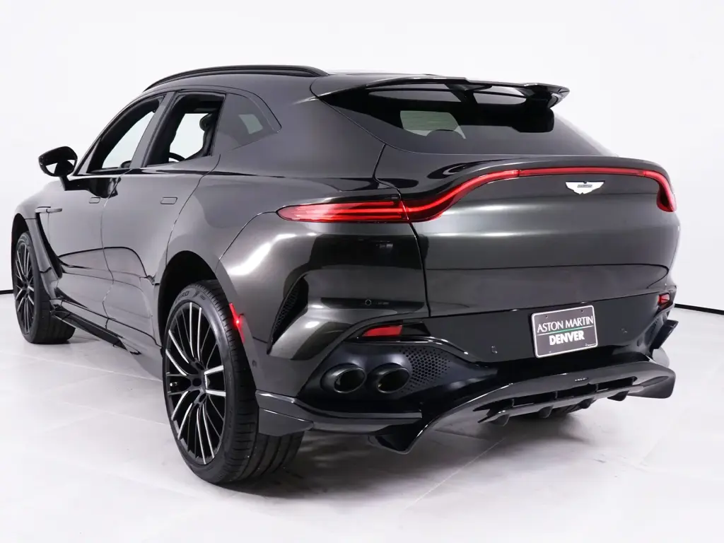 2023 DBX 707 SUV thumbnail vehicle image 1