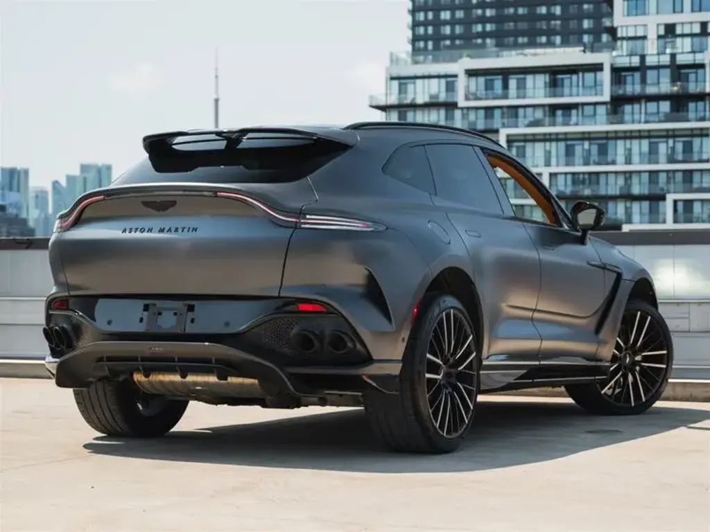 2023 DBX 707 SUV thumbnail vehicle image 1