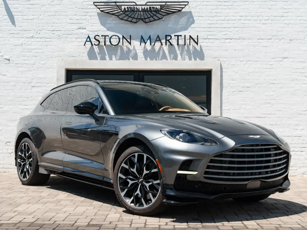 2023 DBX 707 SUV main vehicle image