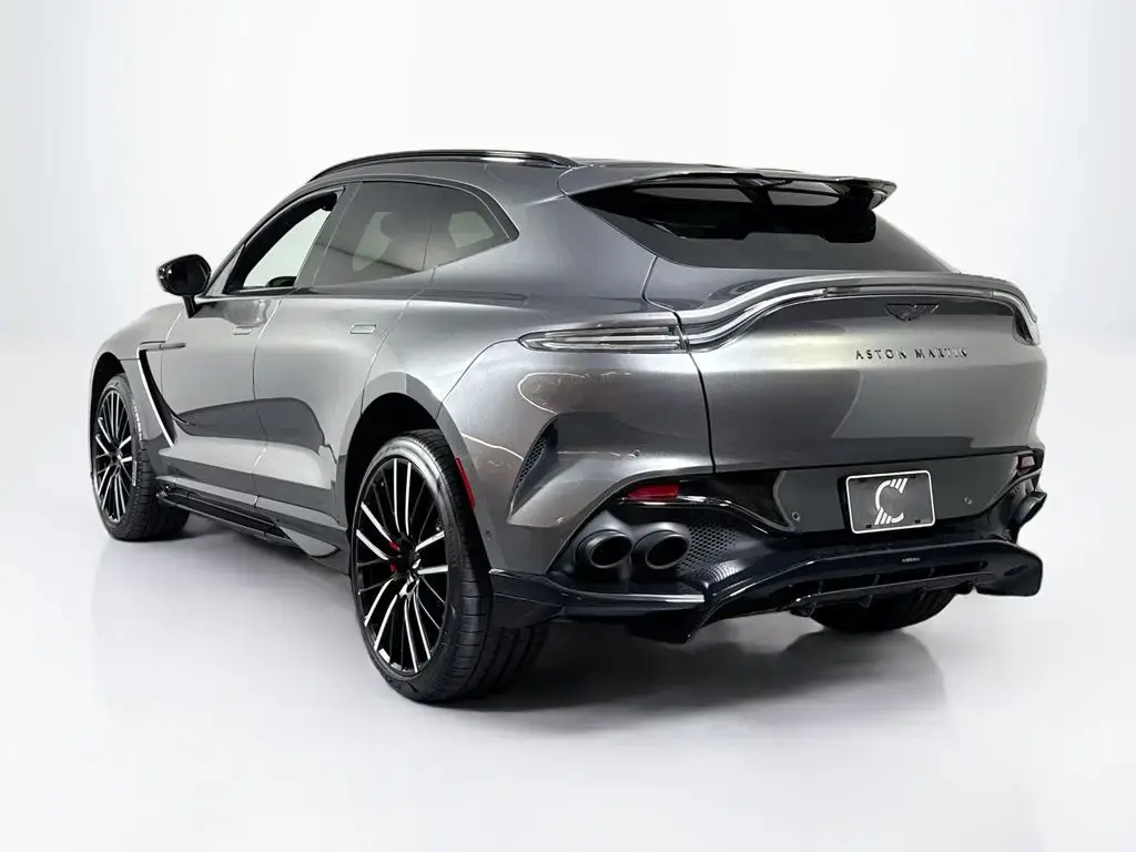 2023 DBX 707 SUV thumbnail vehicle image 1