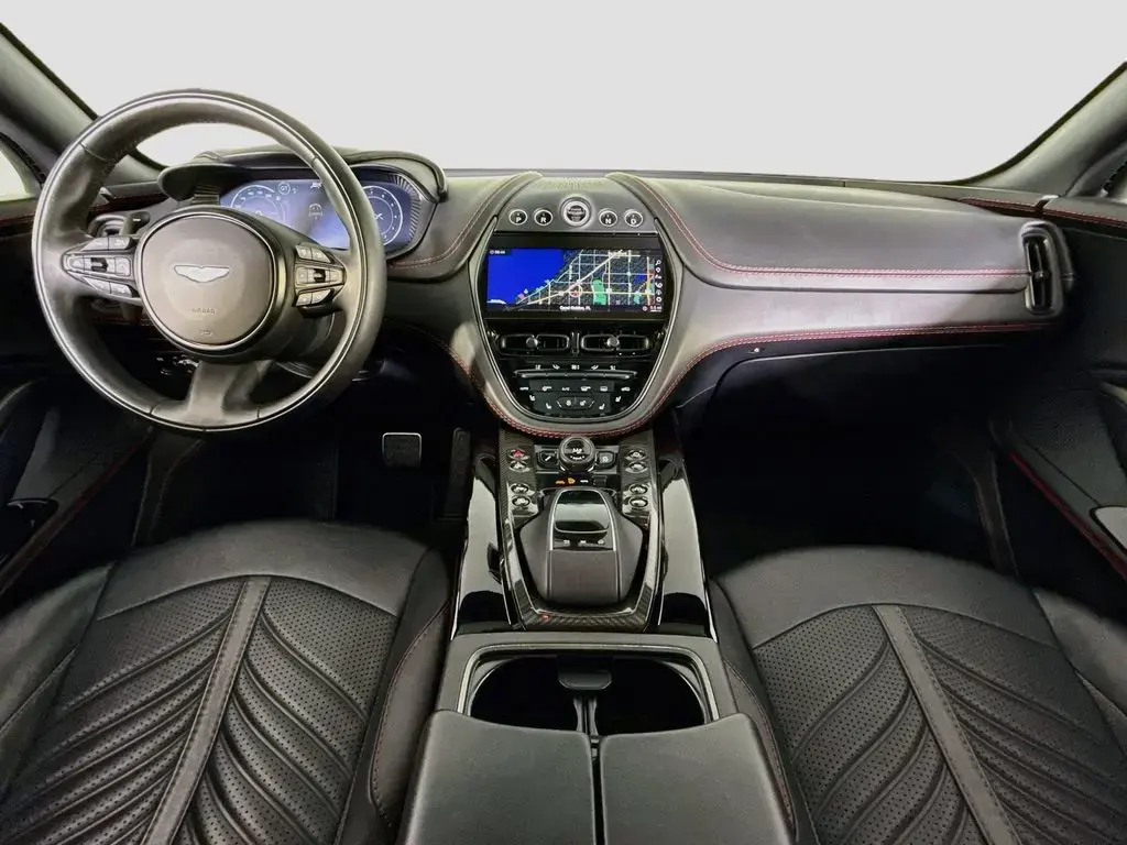 2023 DBX 707 SUV thumbnail vehicle image 2