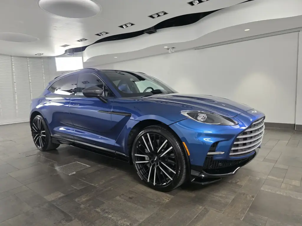 2023 DBX 707 SUV main vehicle image
