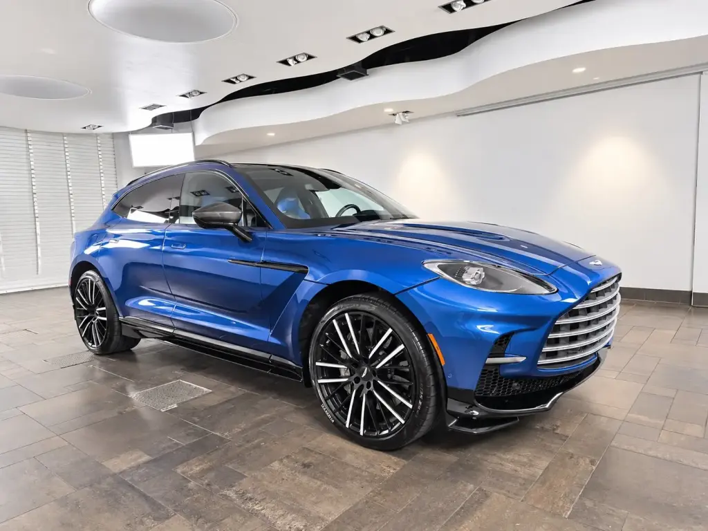 2023 DBX 707 SUV main vehicle image