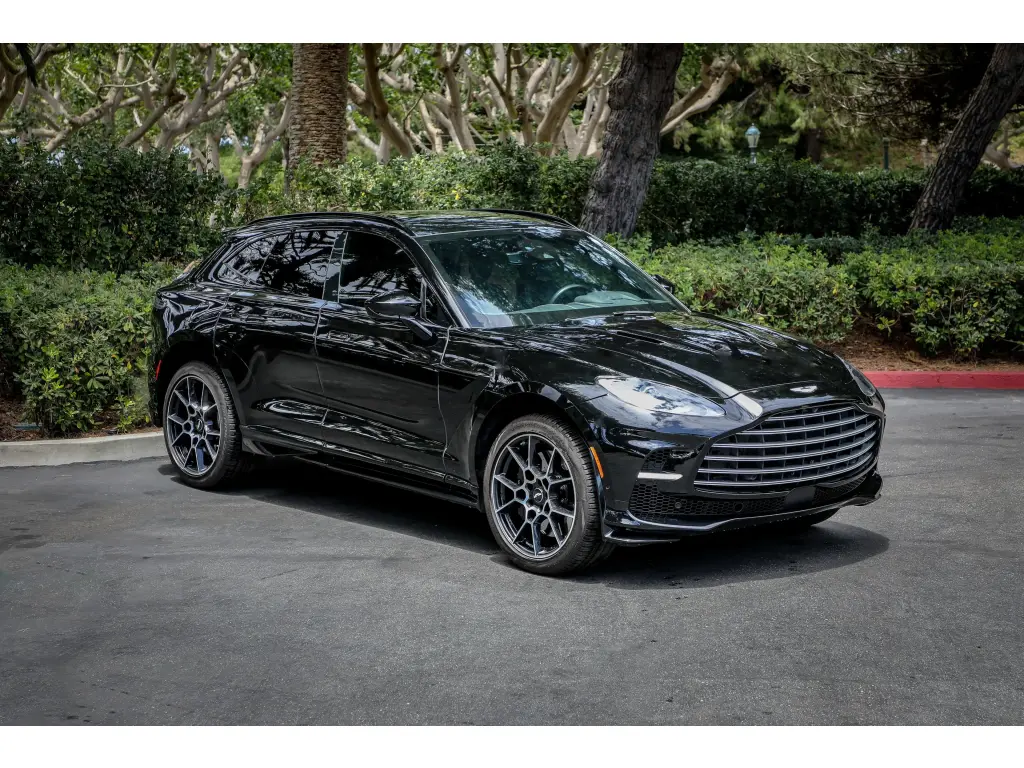 2023 DBX 707 SUV main vehicle image