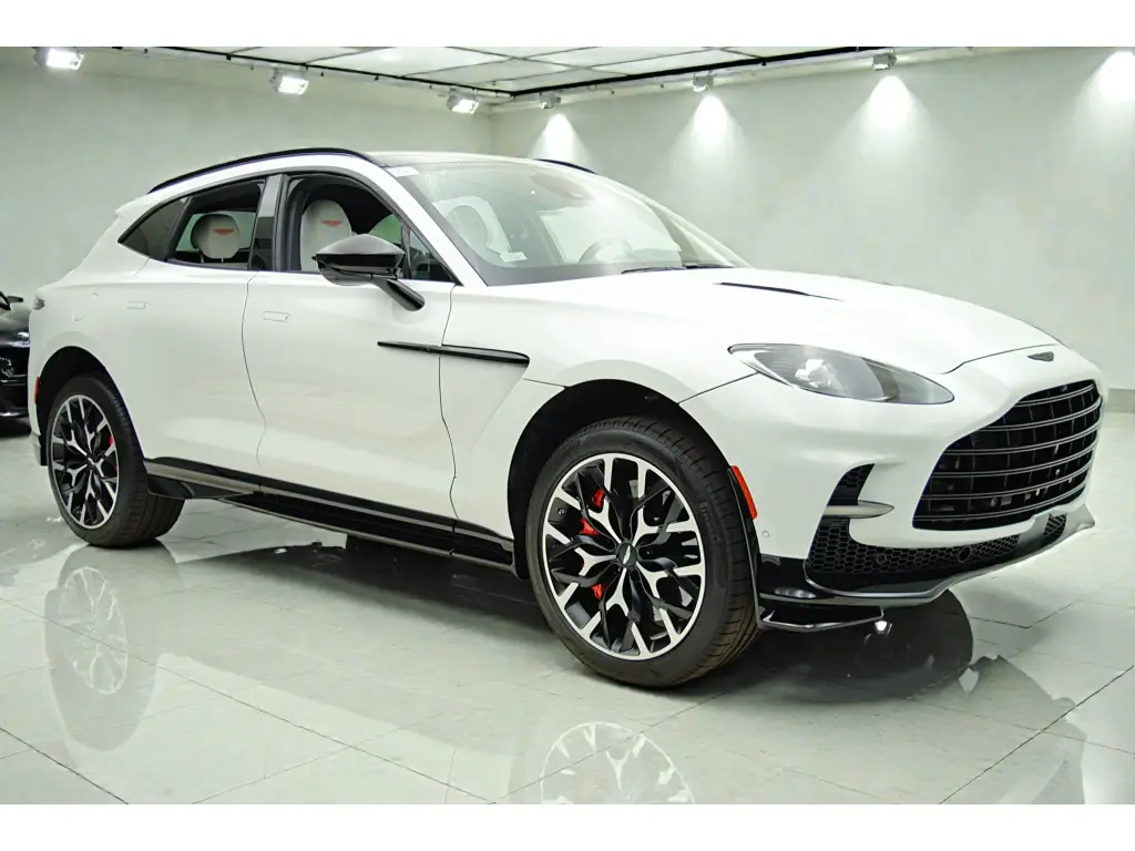 2023 DBX 707 SUV main vehicle image
