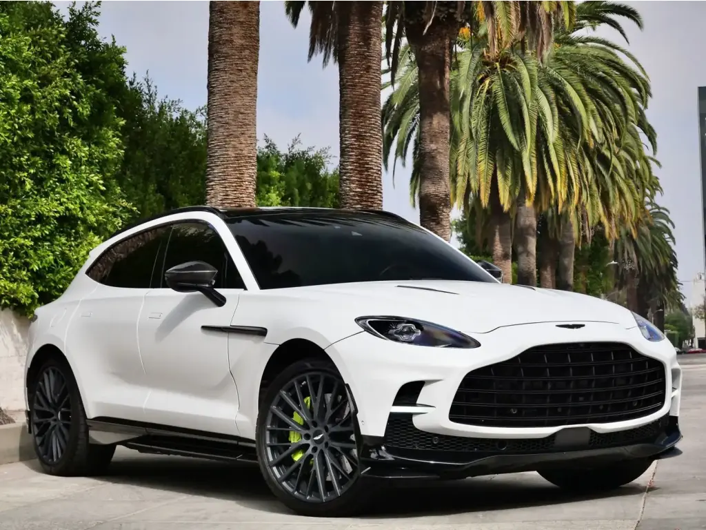 2023 DBX 707 SUV main vehicle image