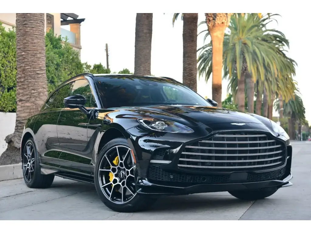 2023 DBX 707 SUV main vehicle image