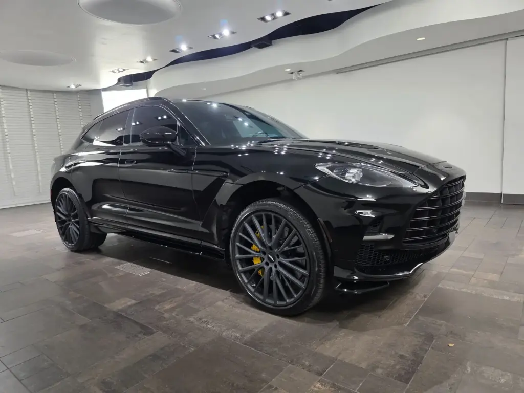 2023 DBX 707 SUV main vehicle image