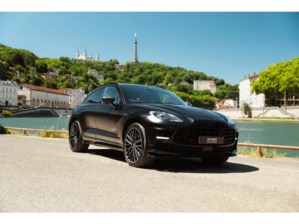 2023 DBX 707 SUV main vehicle image