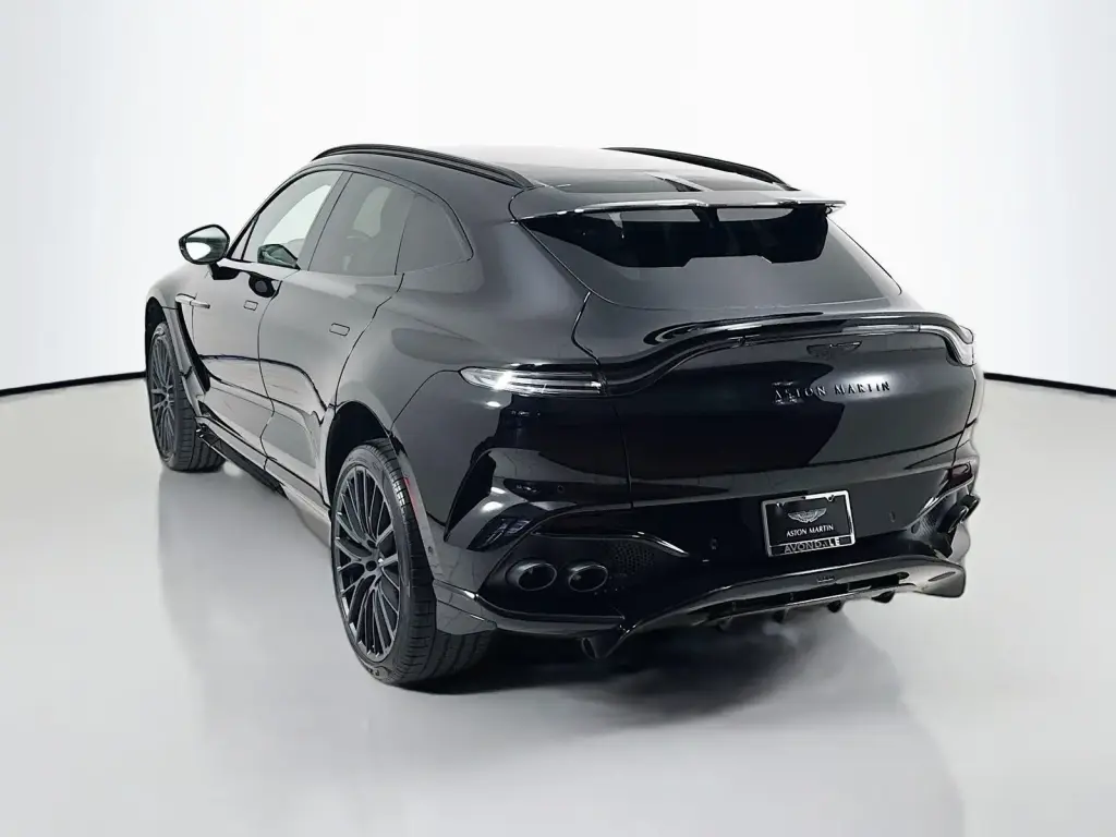 2023 DBX 707 SUV thumbnail vehicle image 1