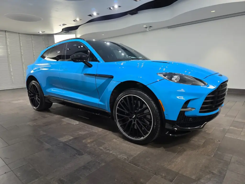 2023 DBX 707 SUV main vehicle image