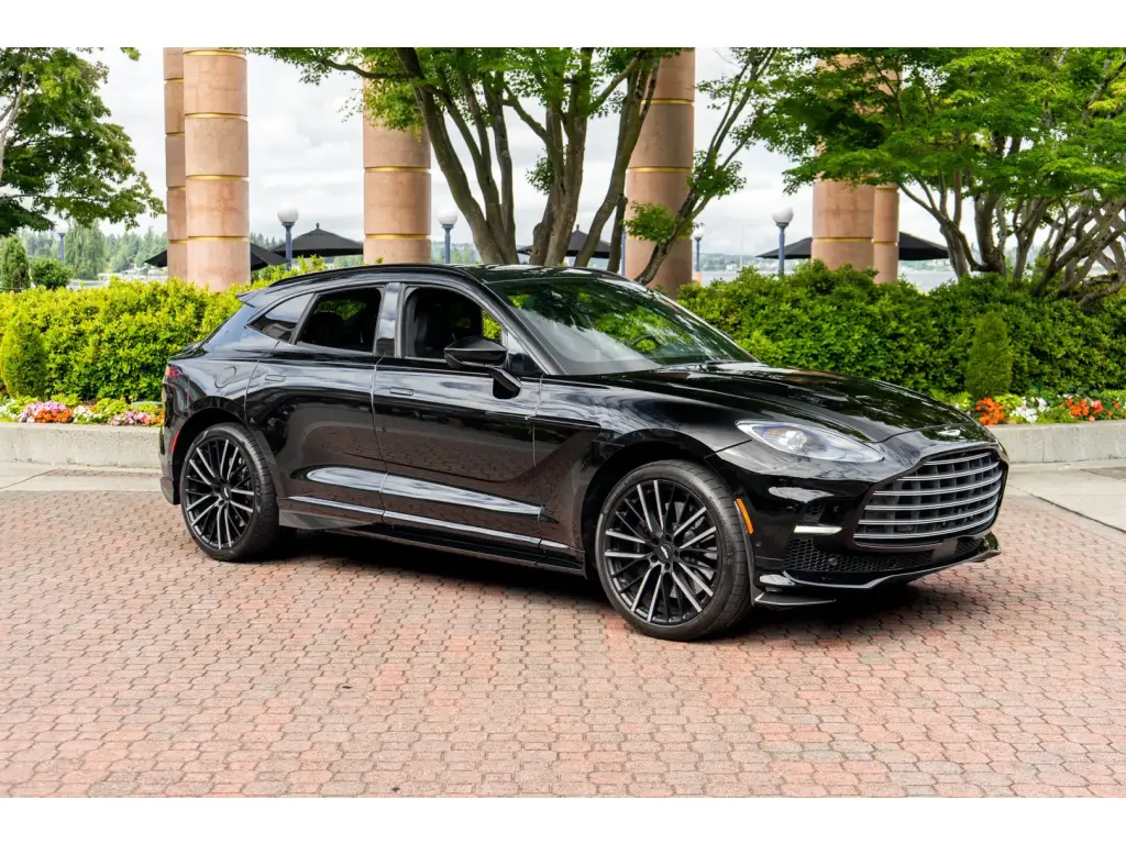 2023 DBX 707 SUV main vehicle image