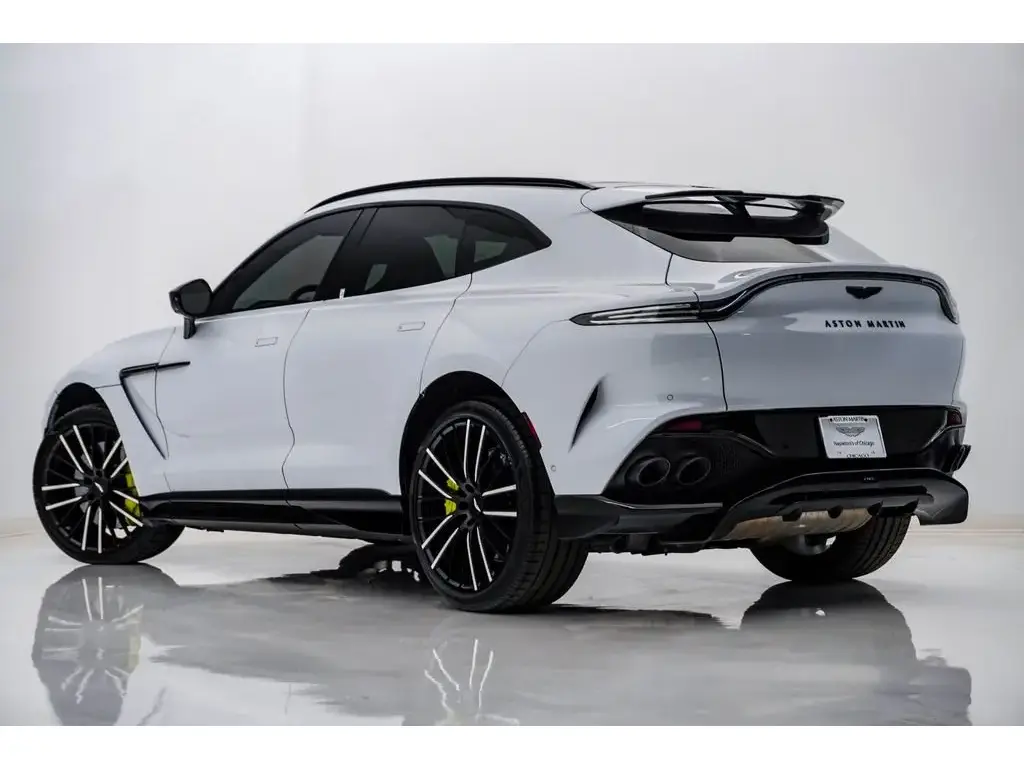 2023 DBX 707 SUV thumbnail vehicle image 1