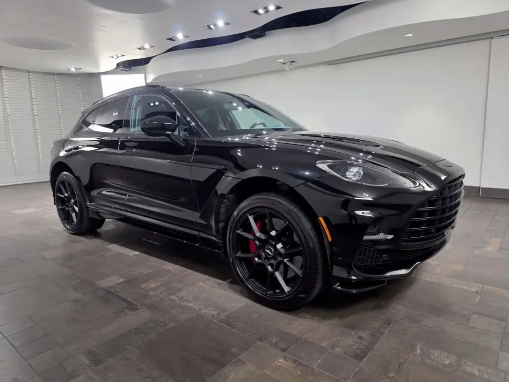 2023 DBX 707 SUV main vehicle image