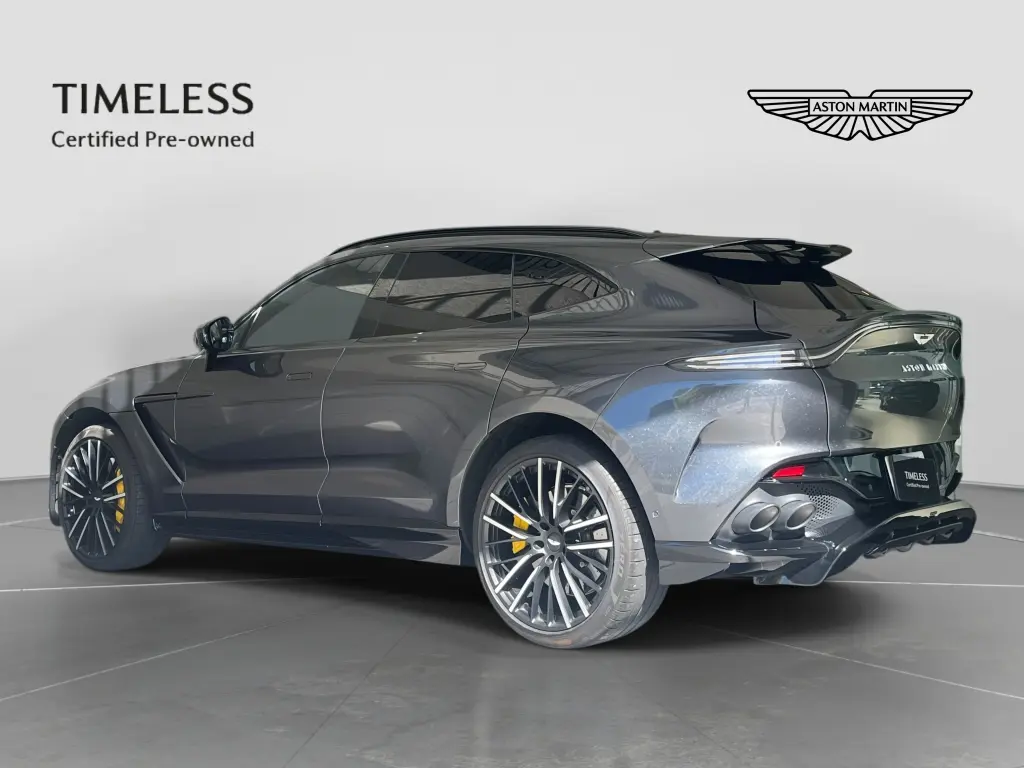 2024 DBX 707 SUV thumbnail vehicle image 1