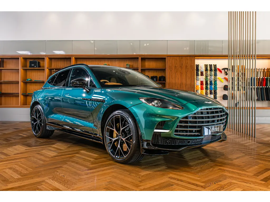 2024 DBX 707 SUV main vehicle image