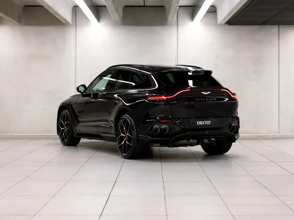2024 DBX 707 SUV thumbnail vehicle image 1