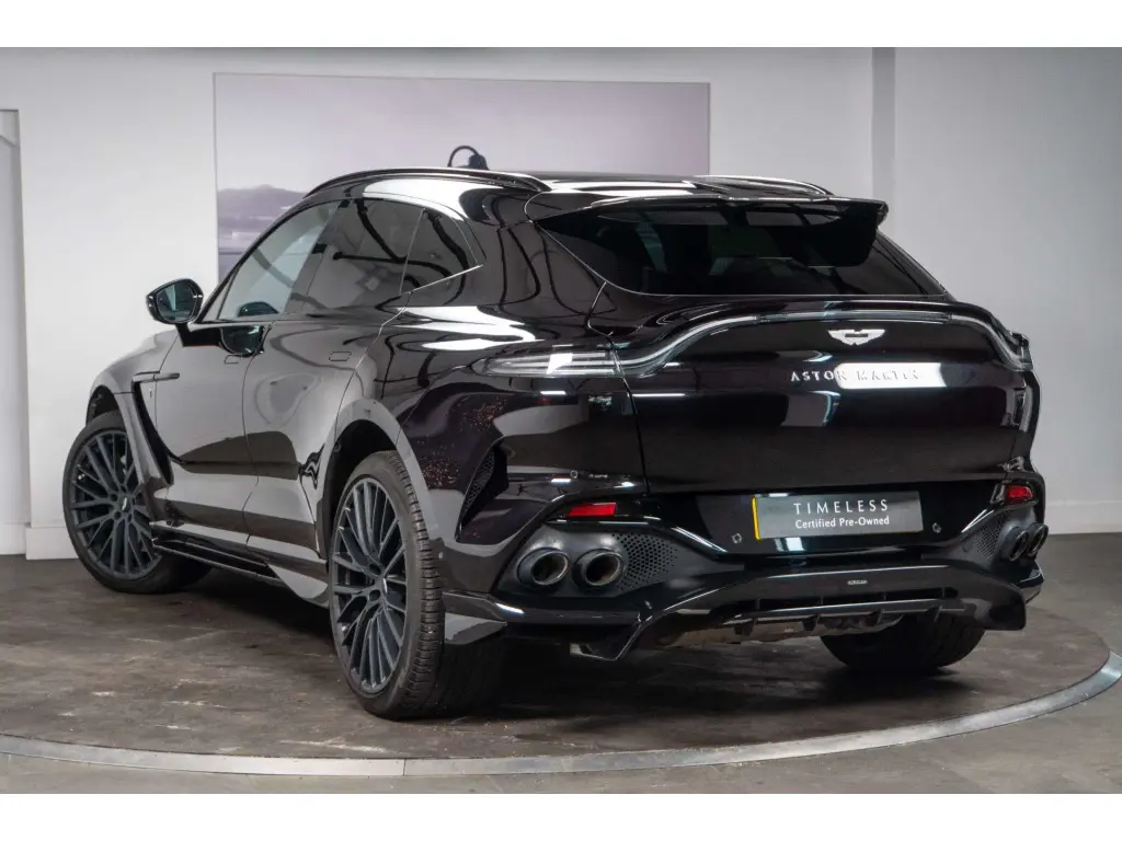 2024 DBX 707 SUV thumbnail vehicle image 1