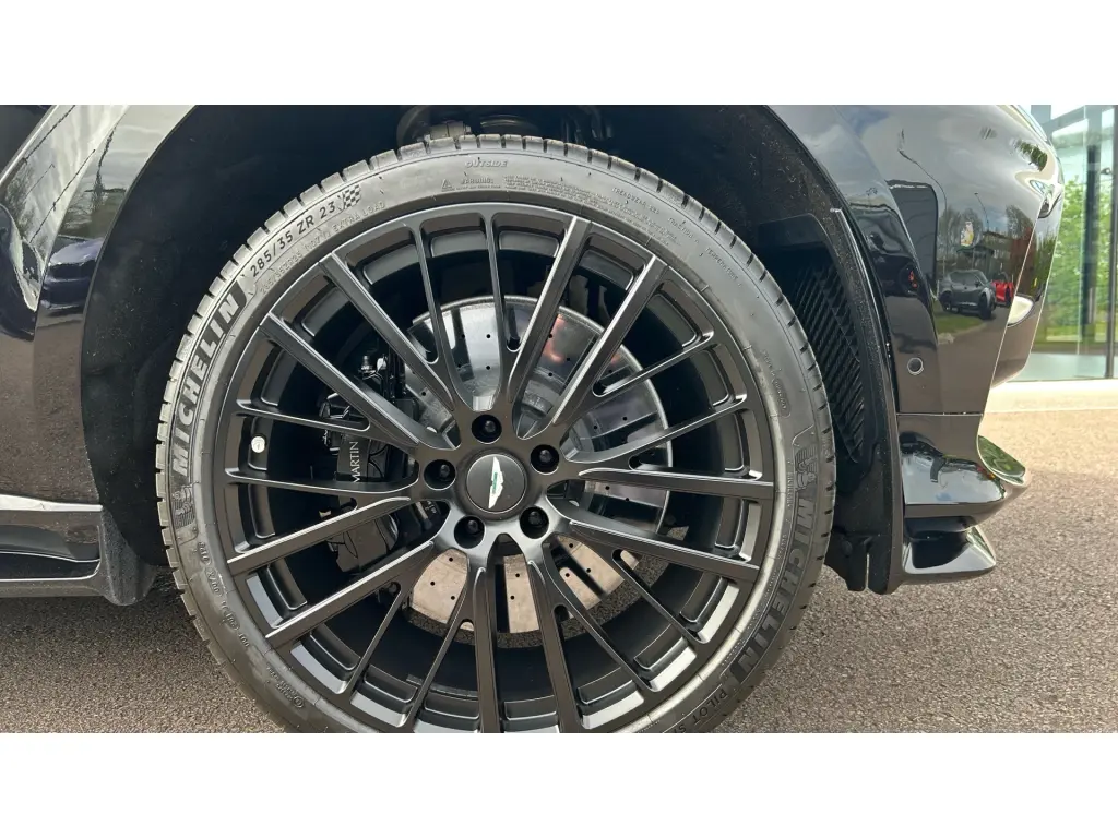 2024 DBX 707 SUV thumbnail vehicle image 3